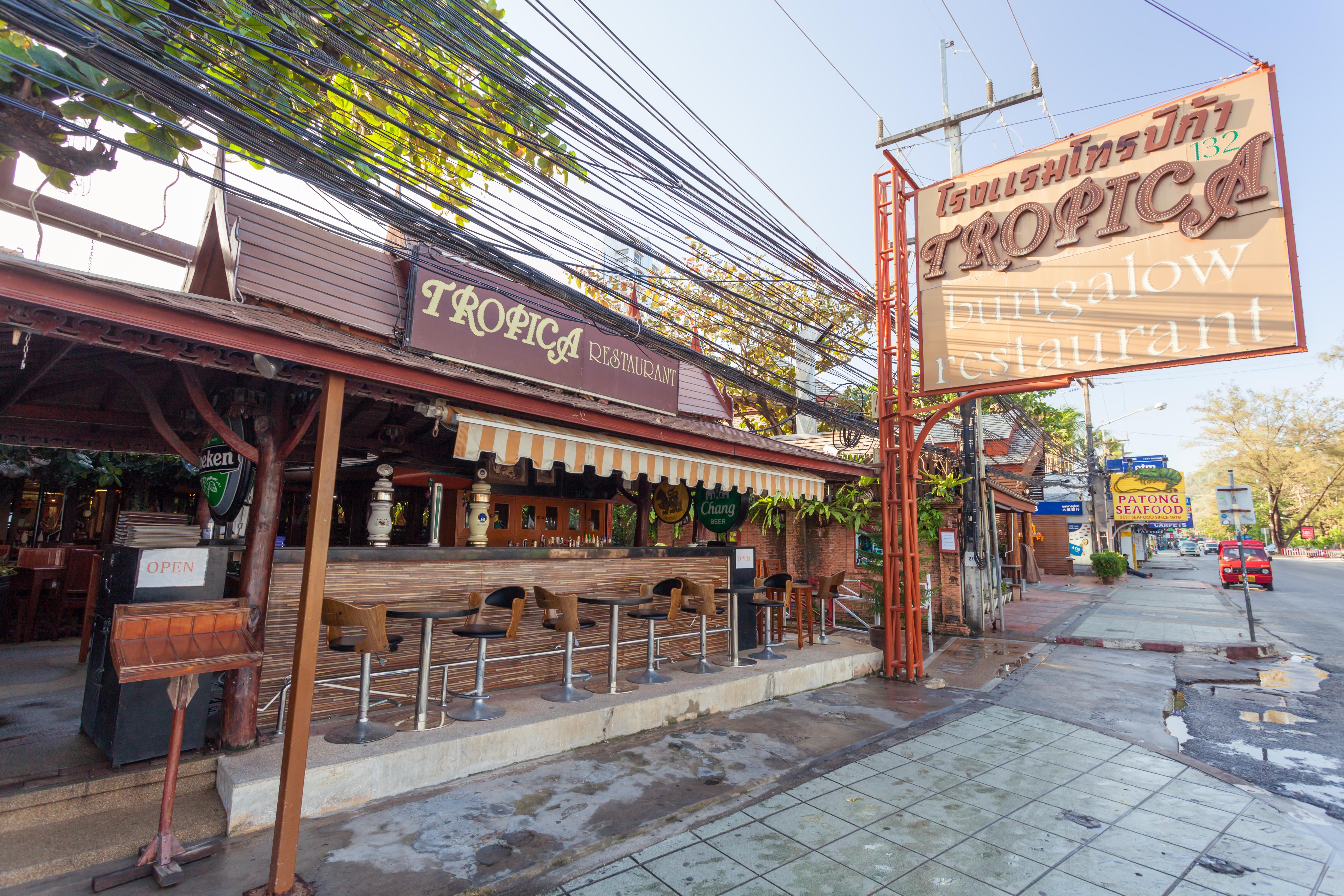 热带别墅酒店【SHA Plus+】 Patong 外观 照片